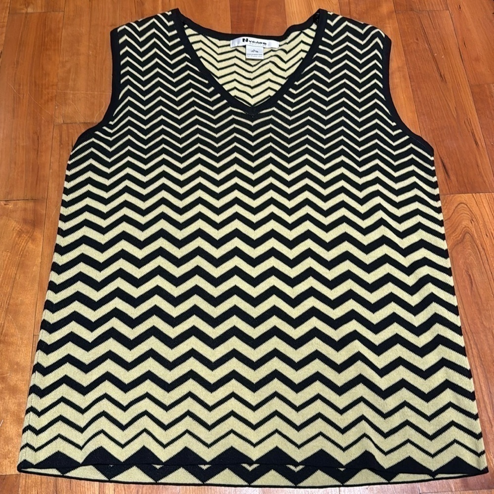 Nygard Collection sleeveless knit top geometric pattern chevron design set sz L